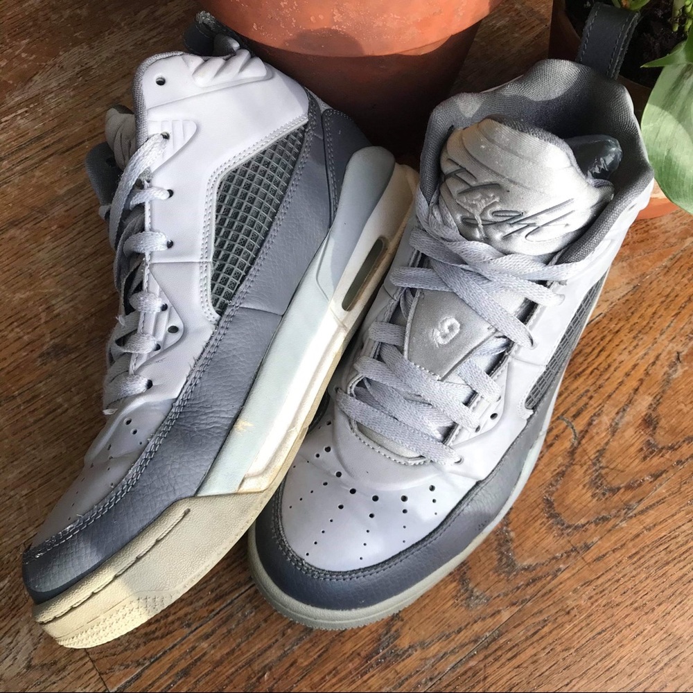 JORDAN FLIGHT 9 : Grey